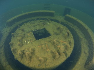 Второе кольцевое сооружение Лиинахамари под водой